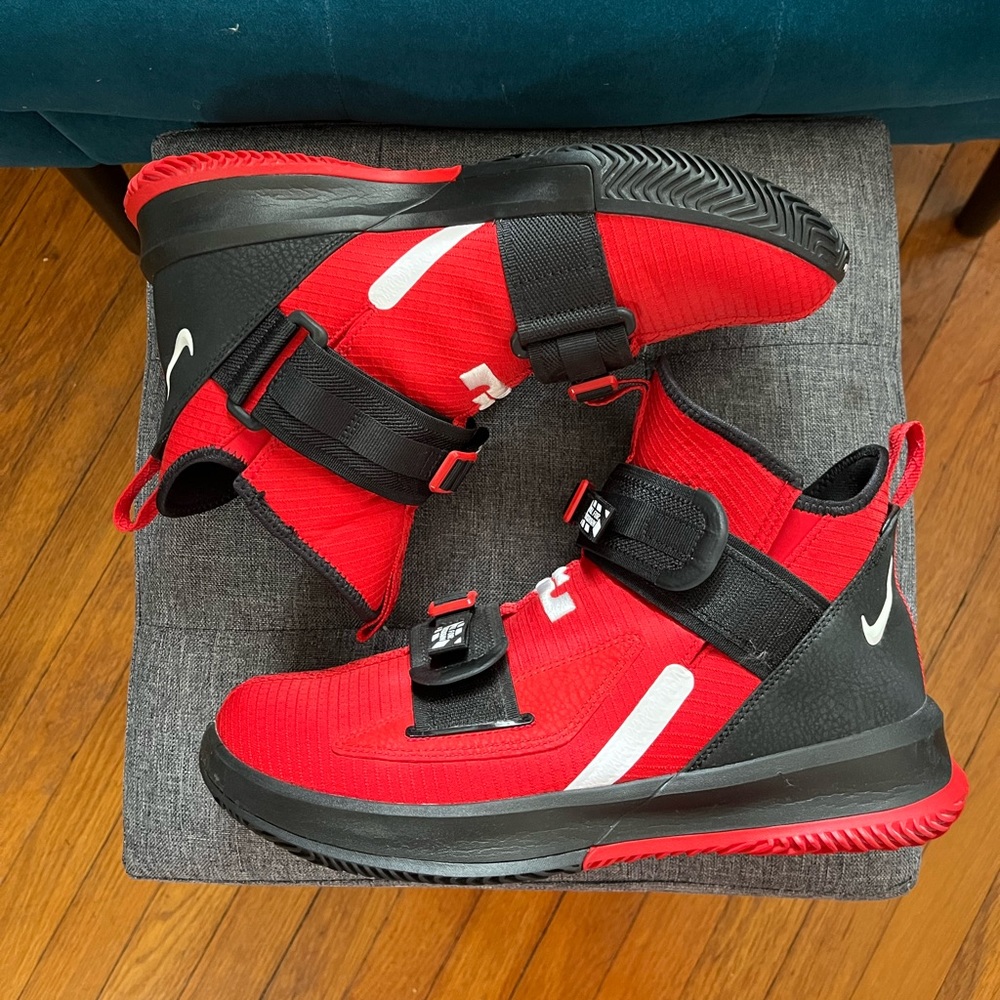 Nike lebron 13 soldiers